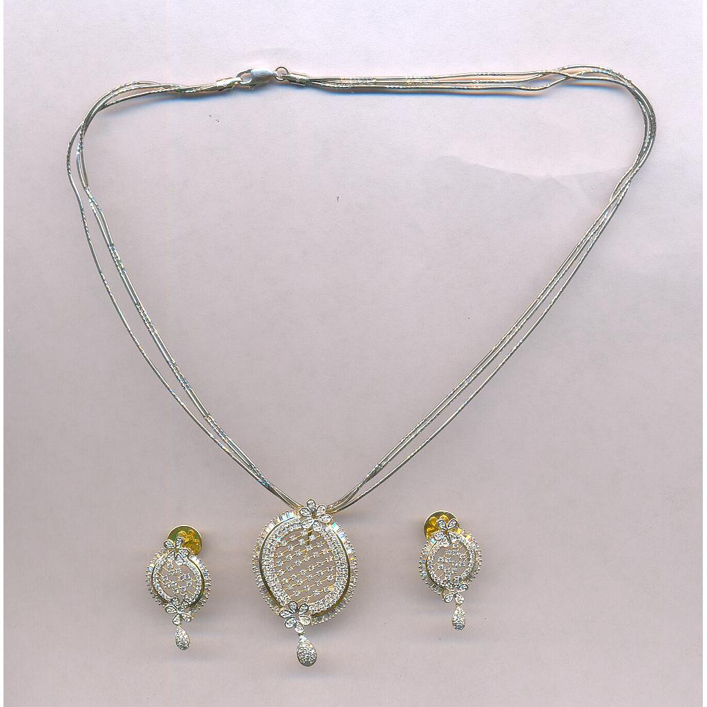 DIAMOND HALF SET PENDENT FANCY