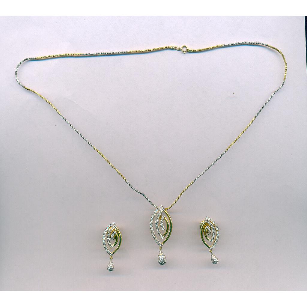 DIAMOND HALF SET PENDENT FANCY