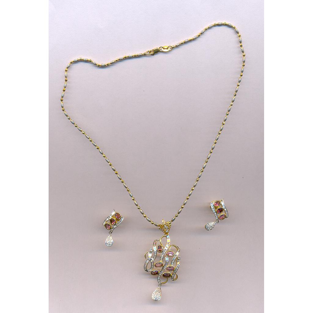 DIAMOND HALF SET PENDENT FANCY