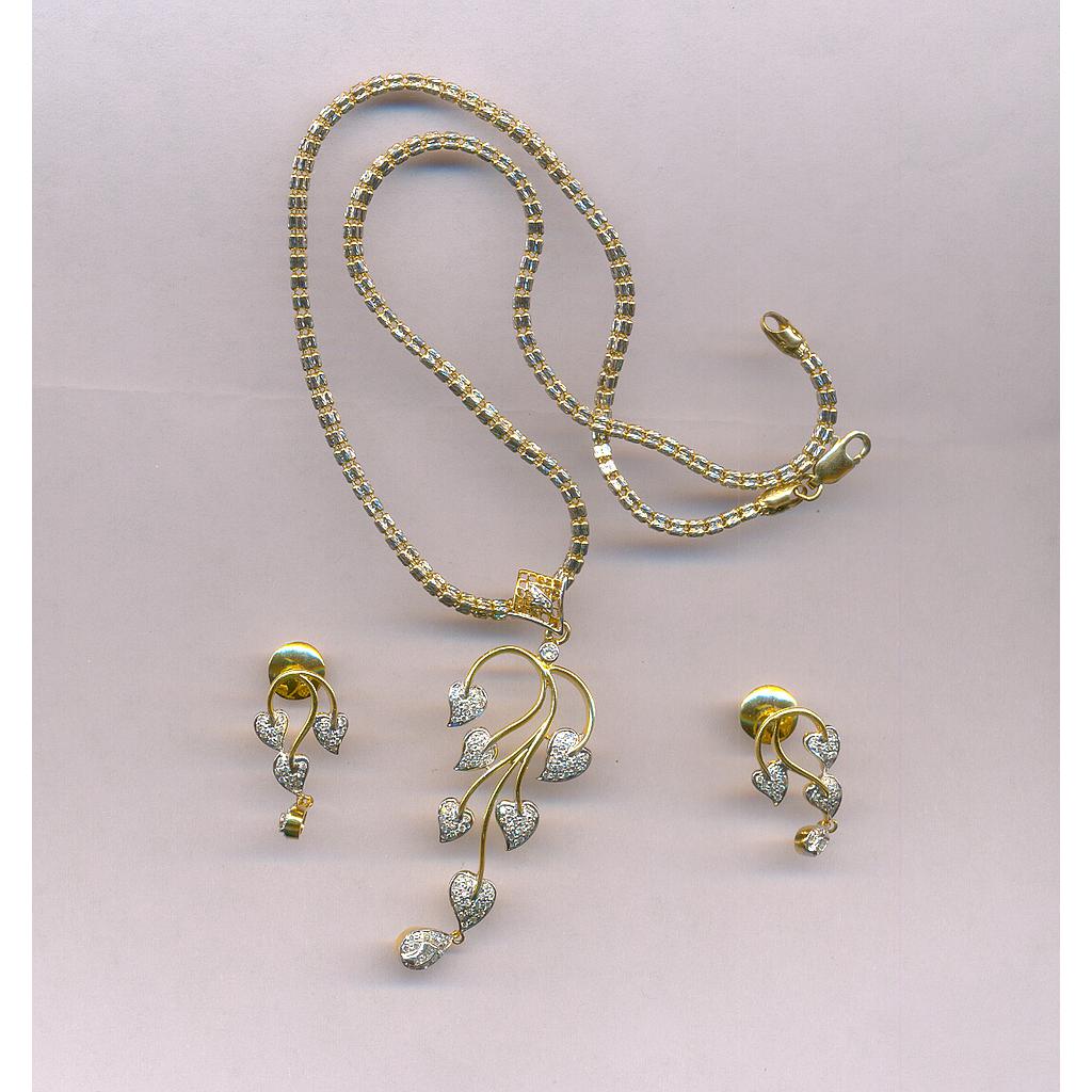 DIAMOND HALF SET PENDENT FANCY