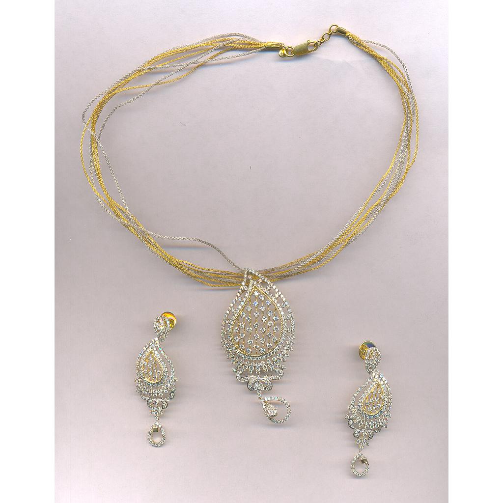 DIAMOND HALF SET PENDENT FANCY