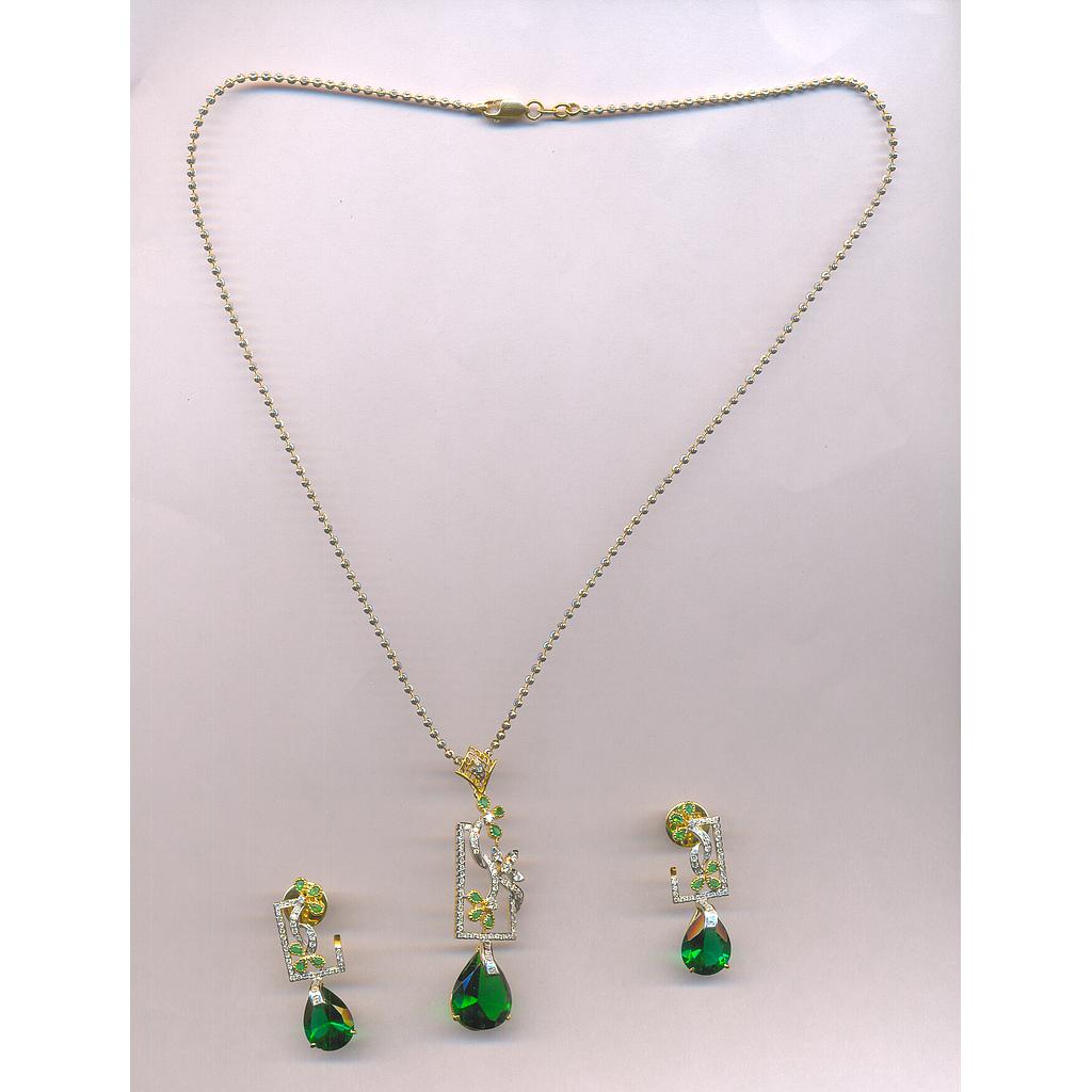 DIAMOND HALF SET PENDENT FANCY