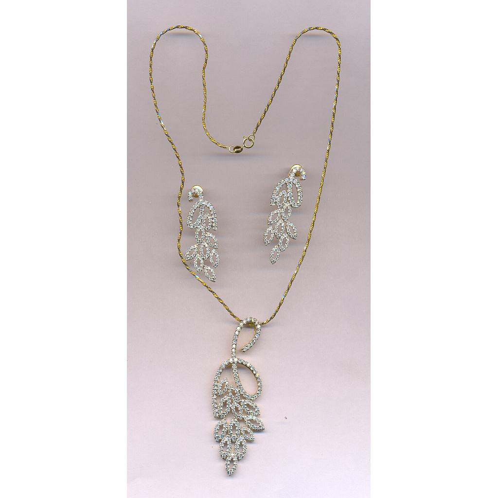 DIAMOND HALF SET PENDENT FANCY