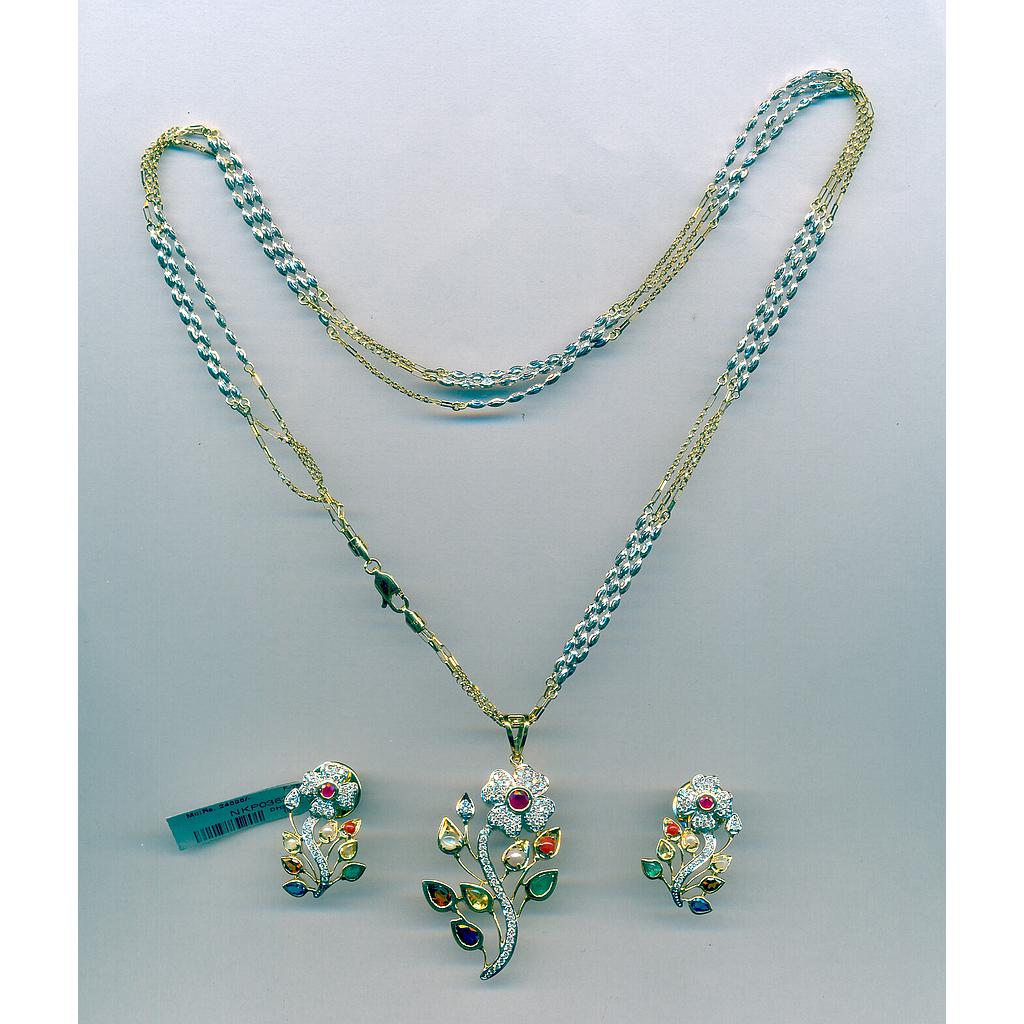 DIAMOND HALF SET PENDENT FANCY