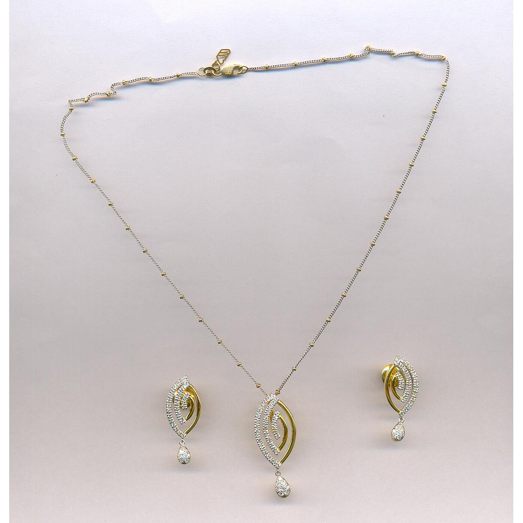 DIAMOND HALF SET PENDENT FANCY