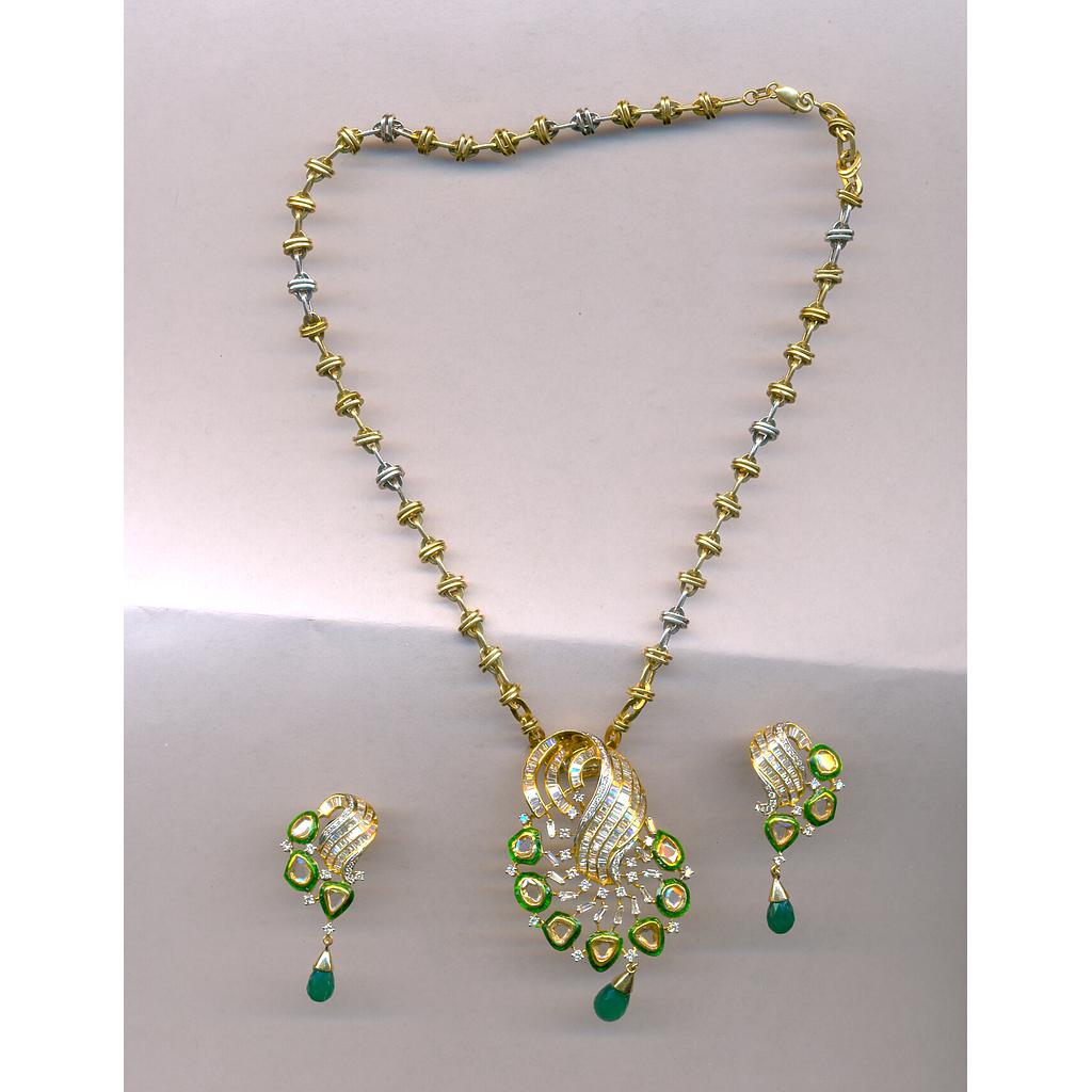 DIAMOND HALF SET PENDENT FANCY