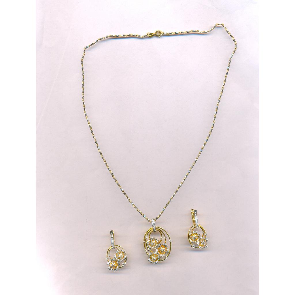 DIAMOND HALF SET PENDENT FANCY