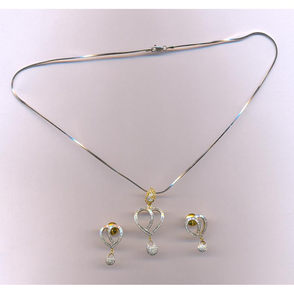 DIAMOND HALF SET PENDENT FANCY