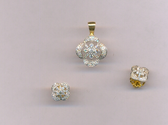 DIAMOND HALF SET PENDENT FANCY