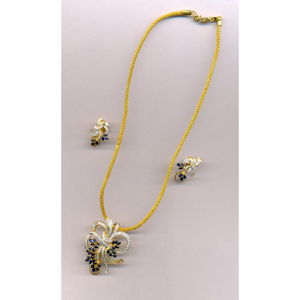 DIAMOND HALF SET PENDENT GENERAL