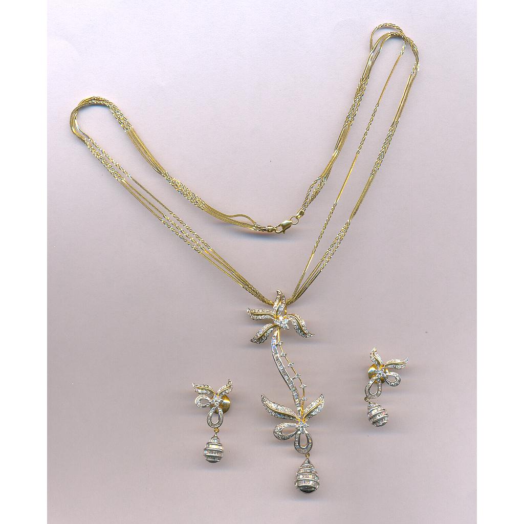 DIAMOND HALF SET PENDENT GENERAL