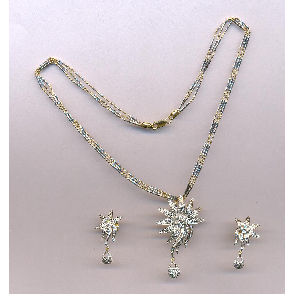 DIAMOND HALF SET PENDENT GENERAL
