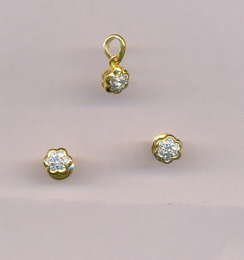 DIAMOND HALF SET PENDENT GENERAL