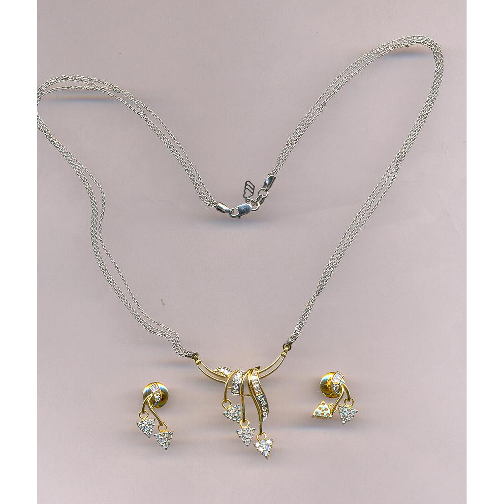 DIAMOND HALF SET PENDENT GENERAL