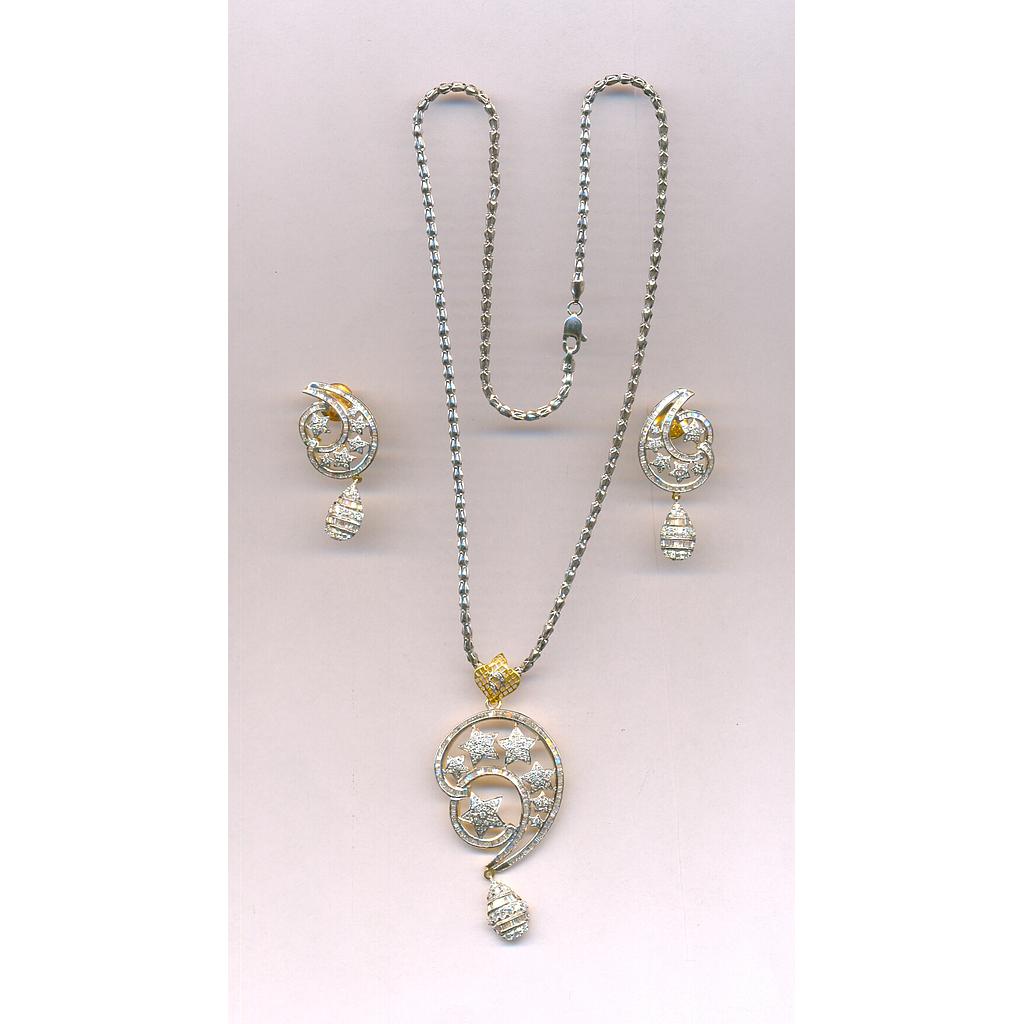 DIAMOND HALF SET PENDENT GENERAL