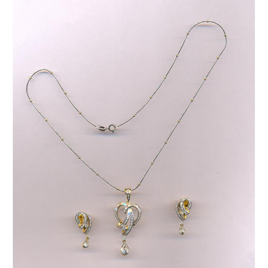 DIAMOND HALF SET PENDENT GENERAL
