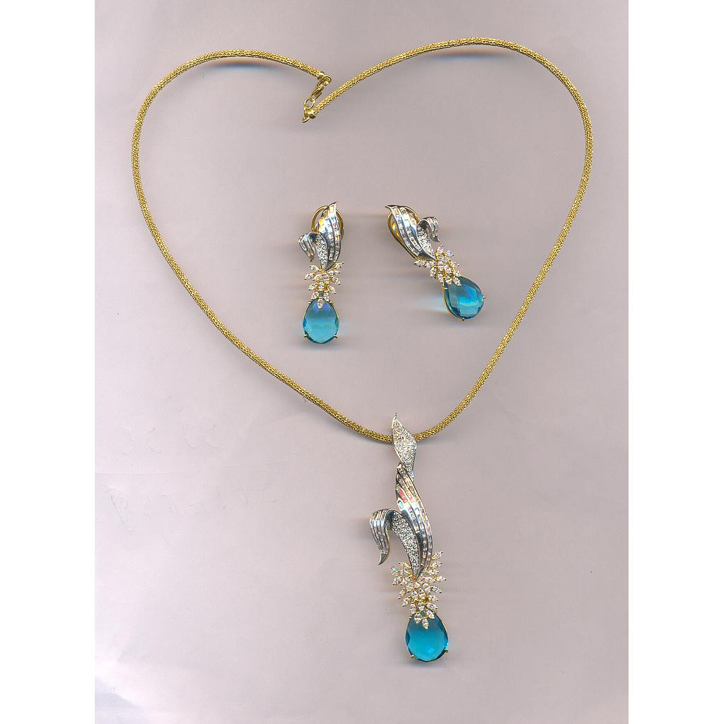 DIAMOND HALF SET PENDENT GENERAL
