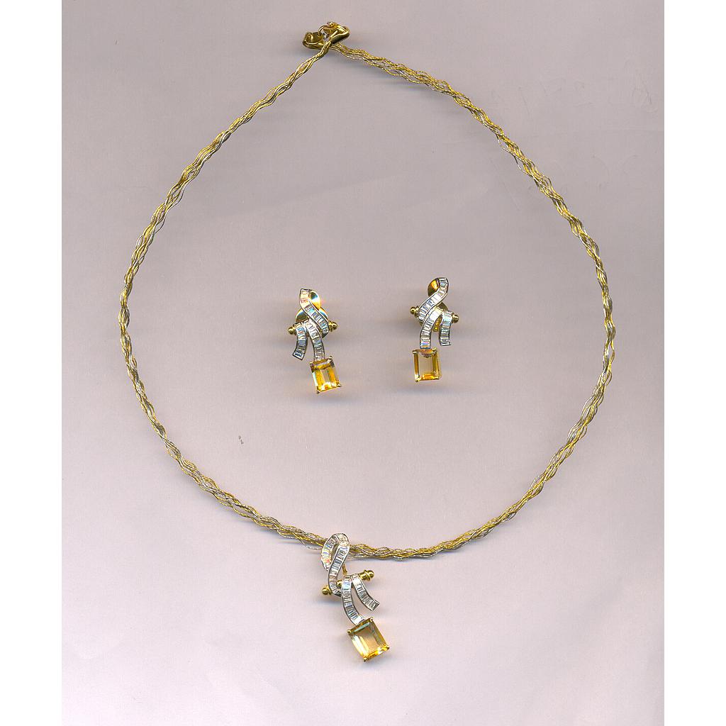 DIAMOND HALF SET PENDENT GENERAL