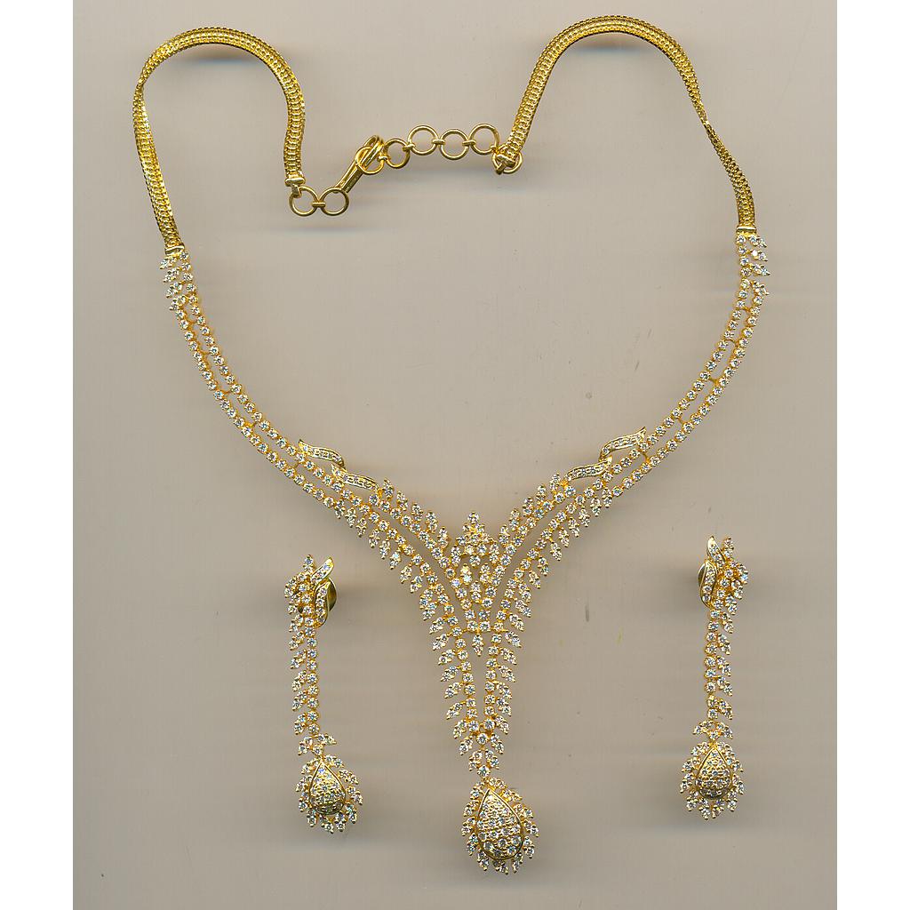 DIAMOND HALF SET ROUND DESIGNER