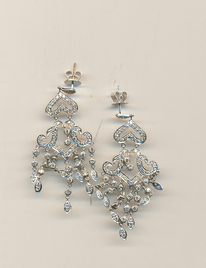DIAMOND EARHANGING