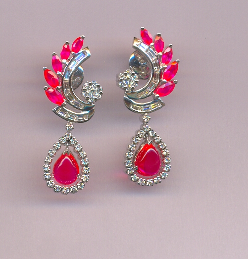 DIAMOND EARHANGING