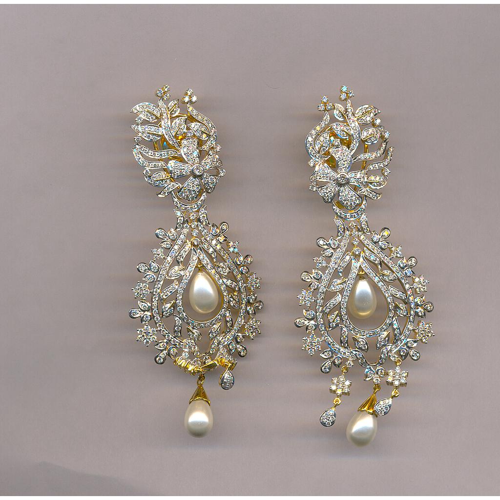 DIAMOND EARHANGING
