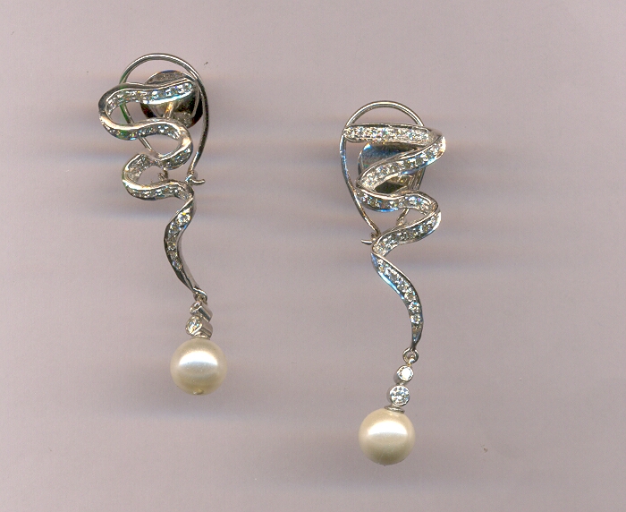 DIAMOND EARHANGING