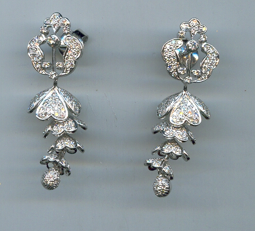 DIAMOND EARHANGING EXCLUSIVE