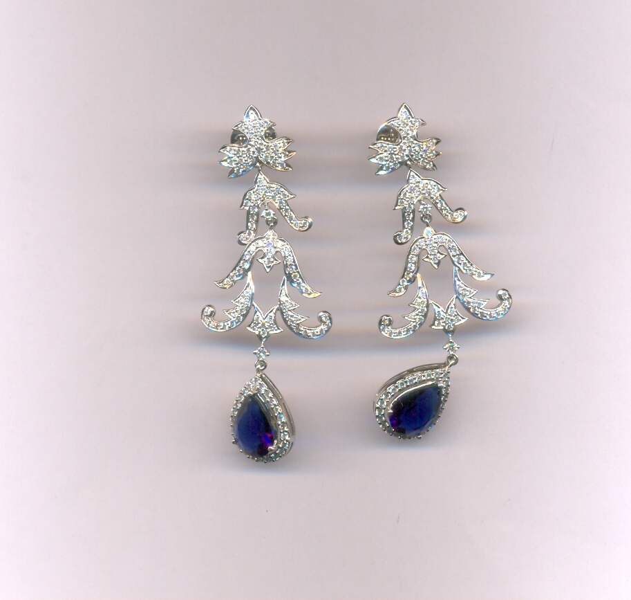 DIAMOND EARHANGING FANCY
