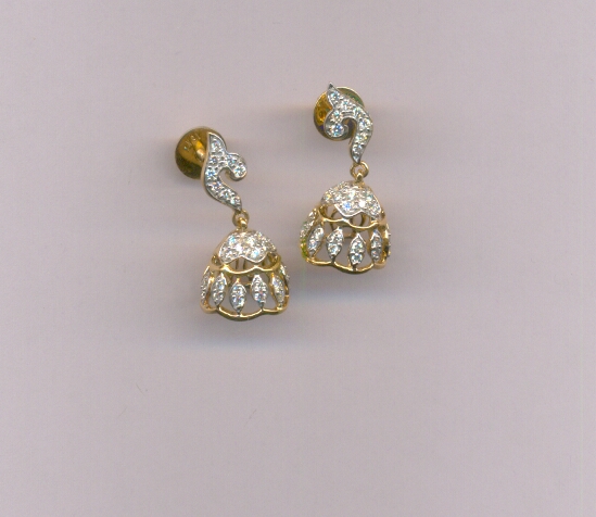 DIAMOND EARHANGING FANCY