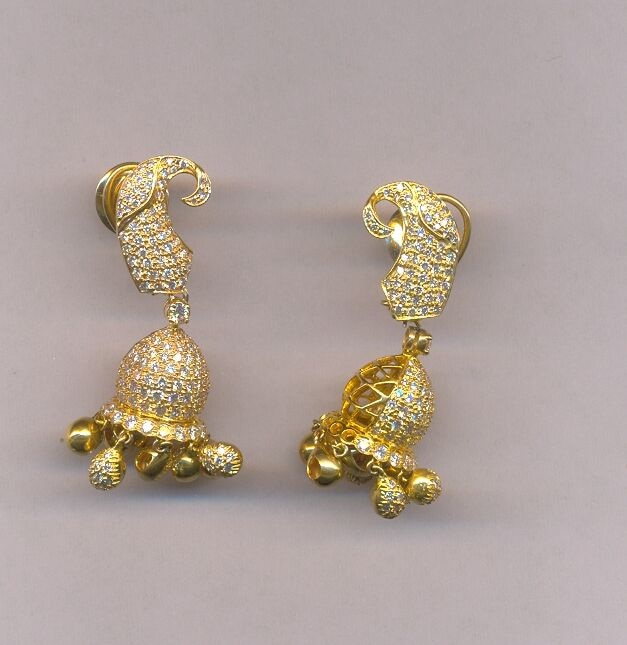 DIAMOND EARHANGING FANCY