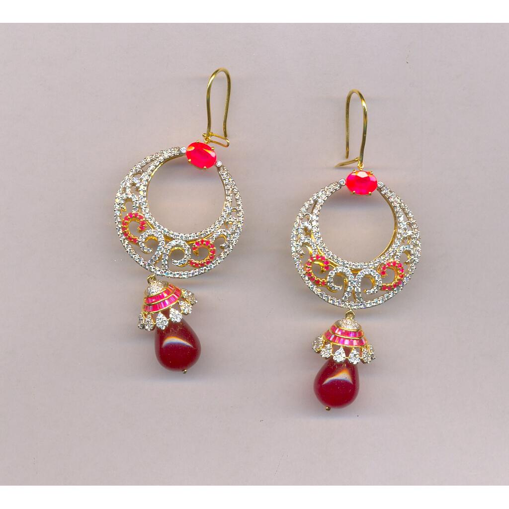 DIAMOND EARHANGING FANCY