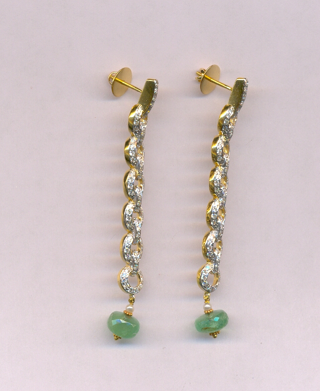 DIAMOND EARHANGING FANCY