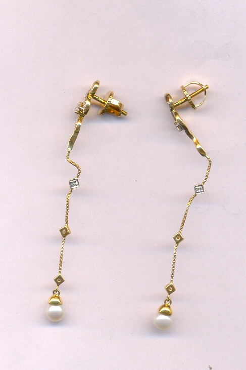 DIAMOND EARHANGING FANCY