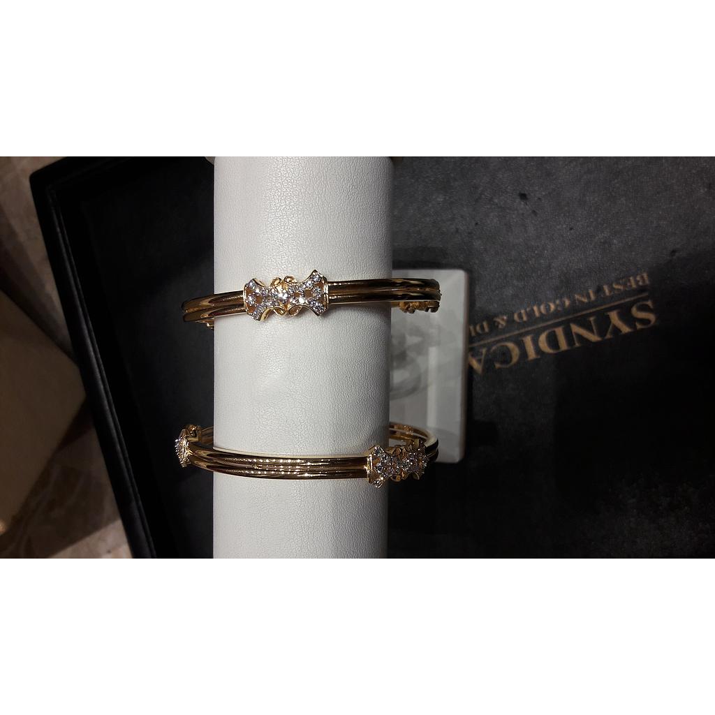DIAMOND BANGLE