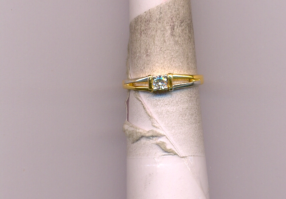 DIAMOND RING