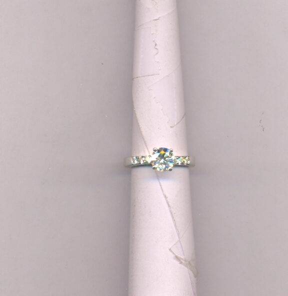 DIAMOND RING