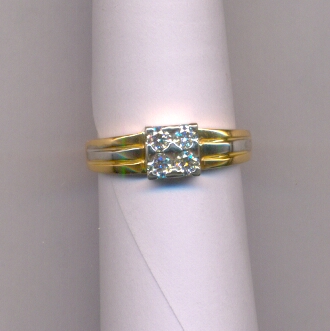 DIAMOND RING