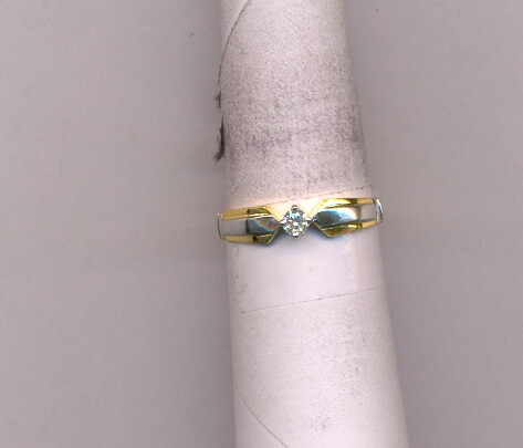 DIAMOND RING