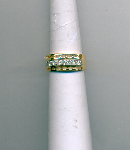 DIAMOND RING