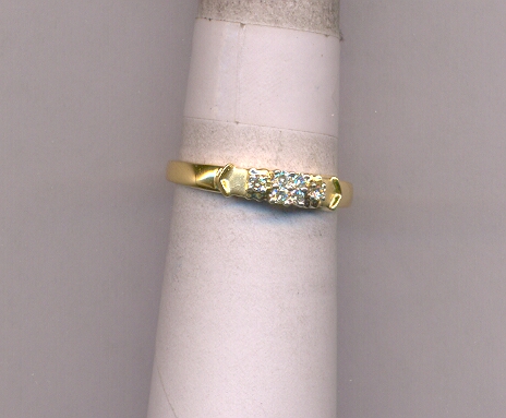 DIAMOND RING