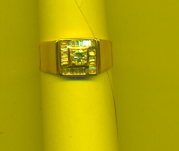 DIAMOND RING