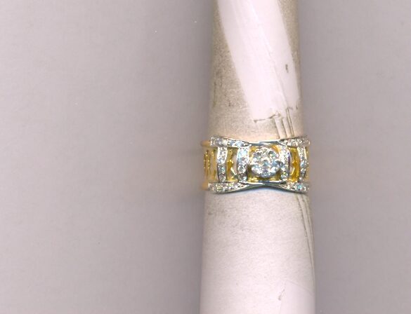 DIAMOND RING