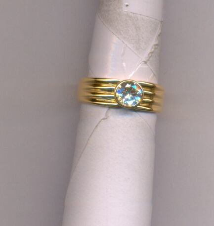 DIAMOND RING