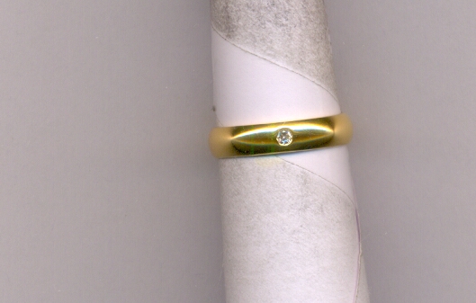 DIAMOND RING