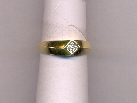 DIAMOND RING