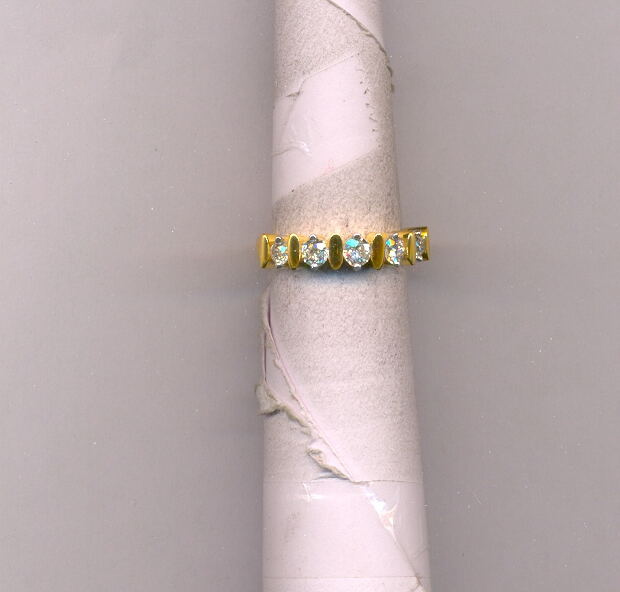 DIAMOND RING