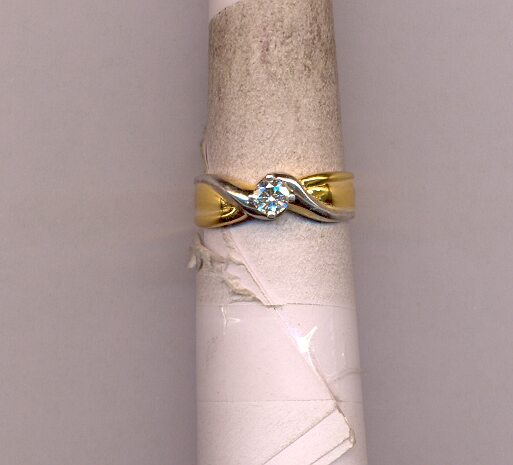 DIAMOND RING