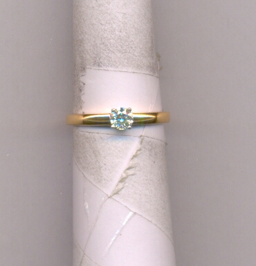 DIAMOND RING