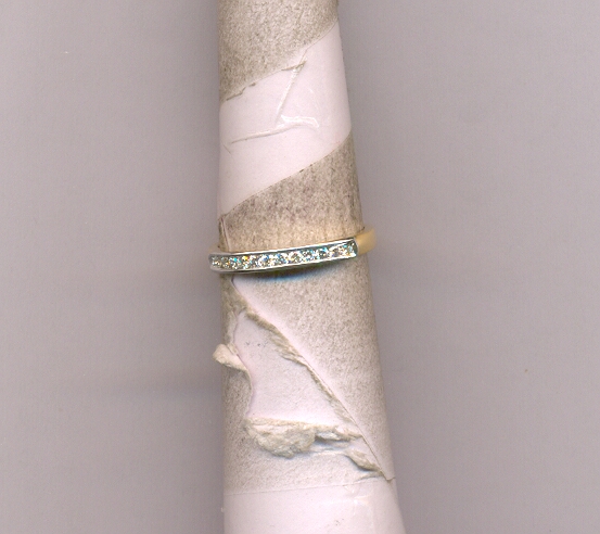 DIAMOND RING